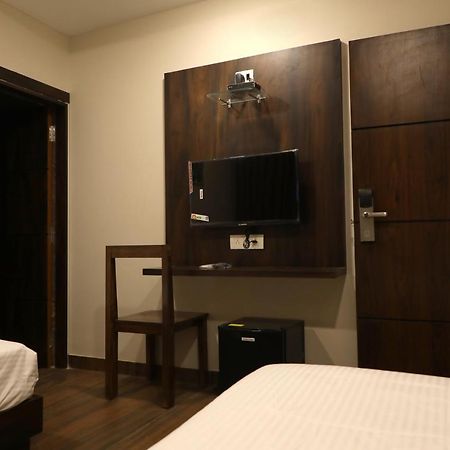 Hotel Nest Bhuj Exterior photo