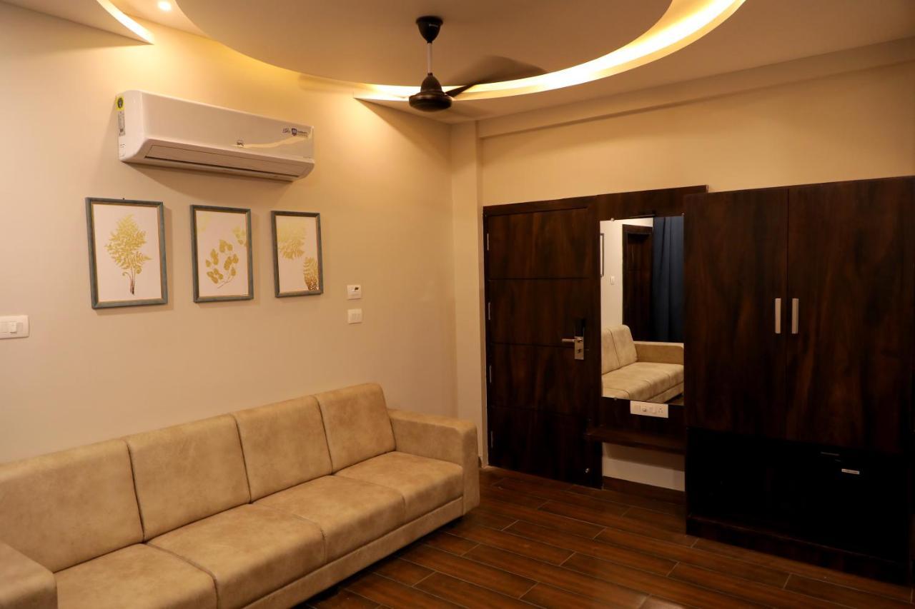 Hotel Nest Bhuj Exterior photo