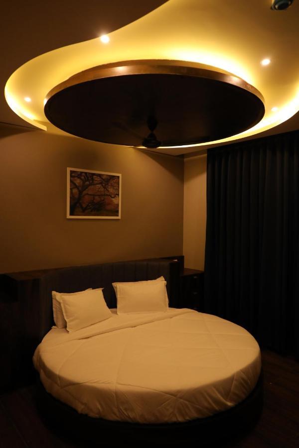 Hotel Nest Bhuj Exterior photo