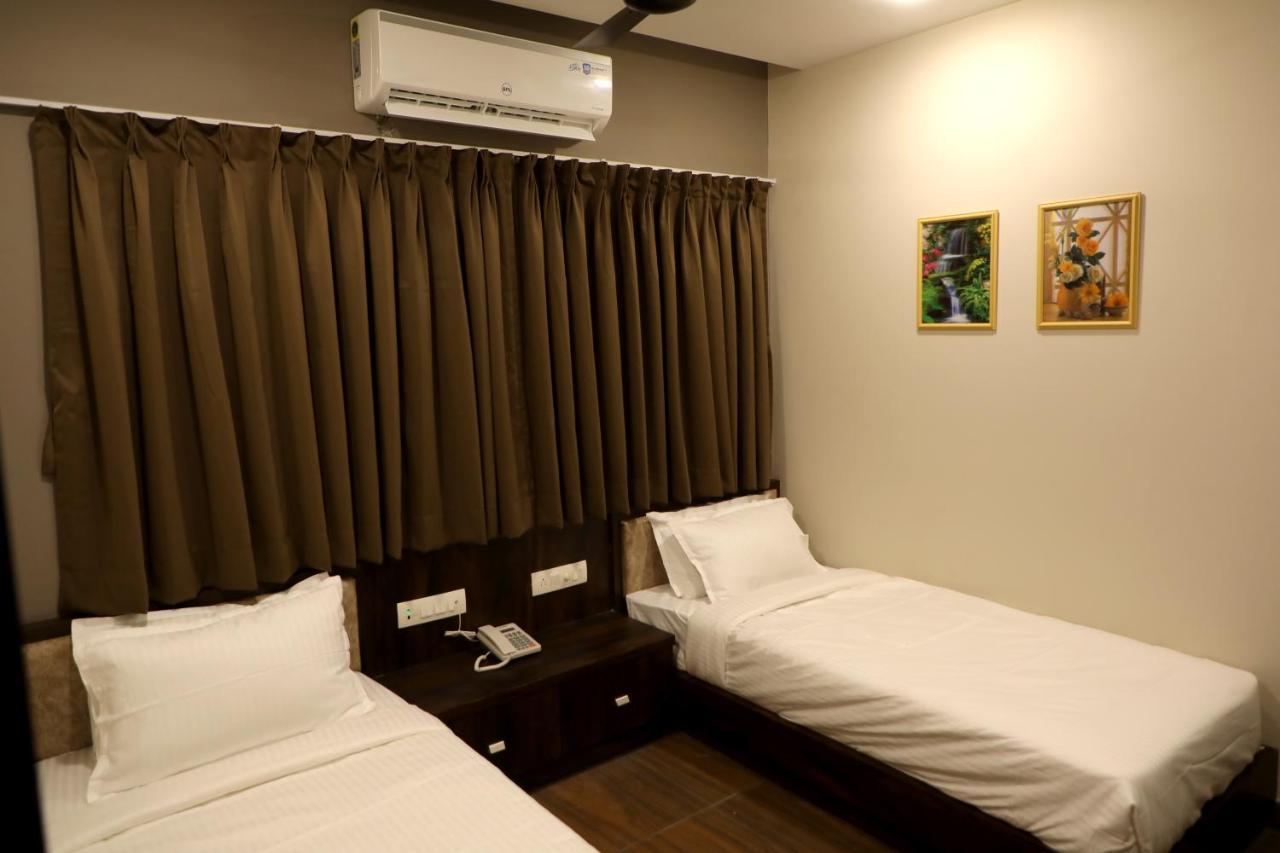 Hotel Nest Bhuj Exterior photo